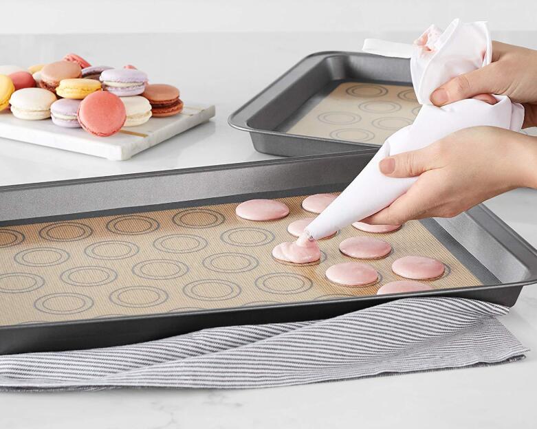 Macaron silicone baking mat